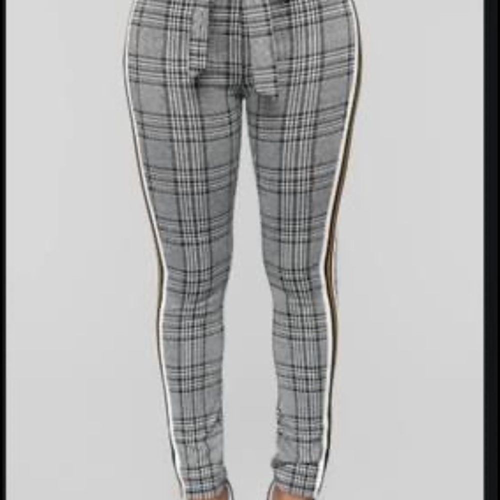 Fashion Nova soft stretchy jogger/pants size xs-s